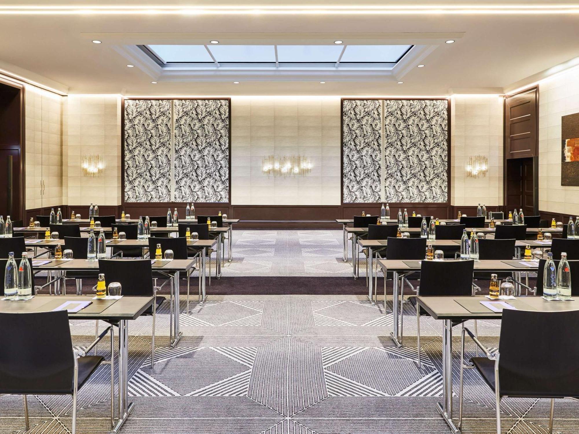 소피텔 프랑크푸르트 오페라 호텔 외부 사진 Meeting room