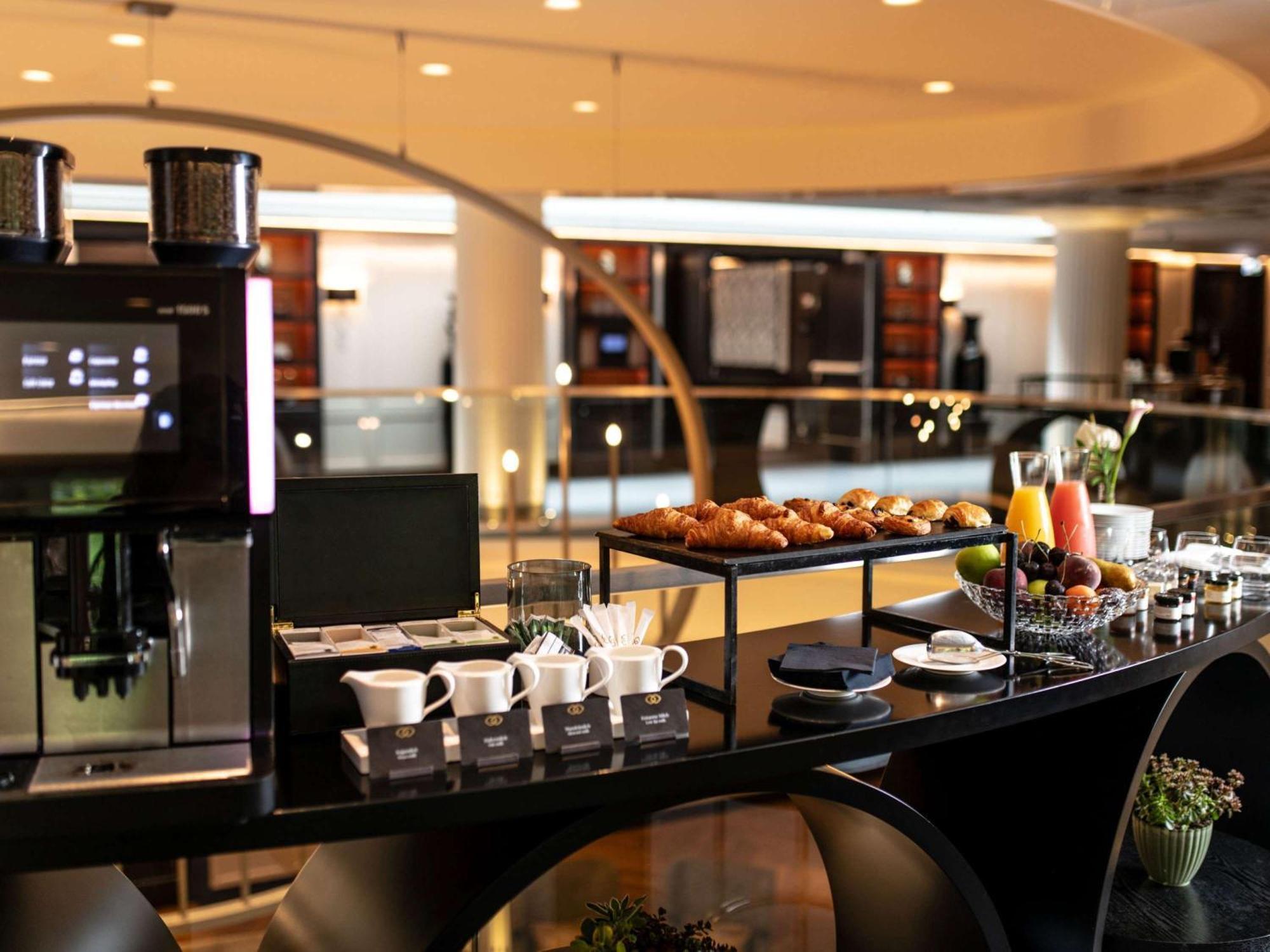 소피텔 프랑크푸르트 오페라 호텔 외부 사진 The Coffee Shop